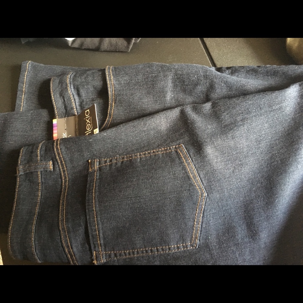 Women Jeans - Picture 3 of 3